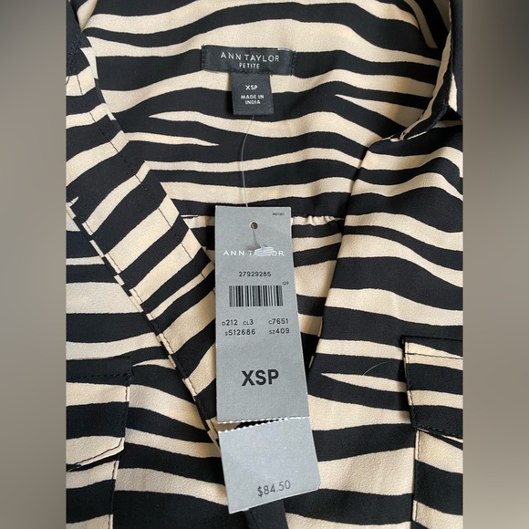 Ann Taylor Zebra Print Long Sleeve Blouse Size XSP - Picture 3 of 7